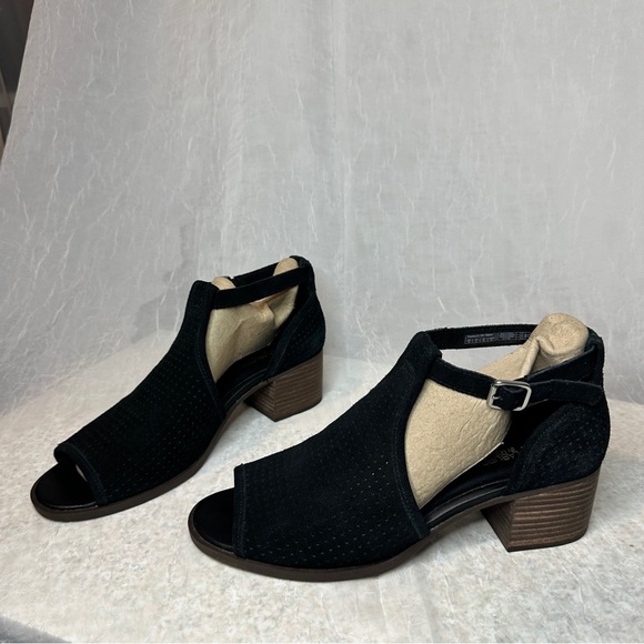 Koolaburra by Ugg Black Suede Open Toe Block Heel Sandal Shoes | Sz 10 - Picture 4 of 17
